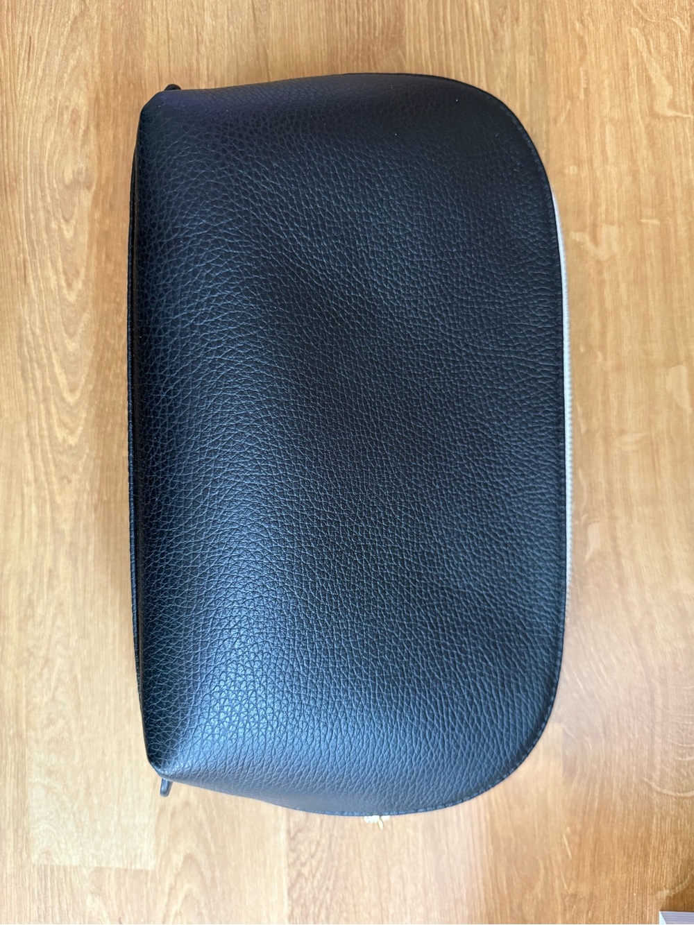 *BN* Cuyana Black Pebbled Leather Travel Cosmetic Case